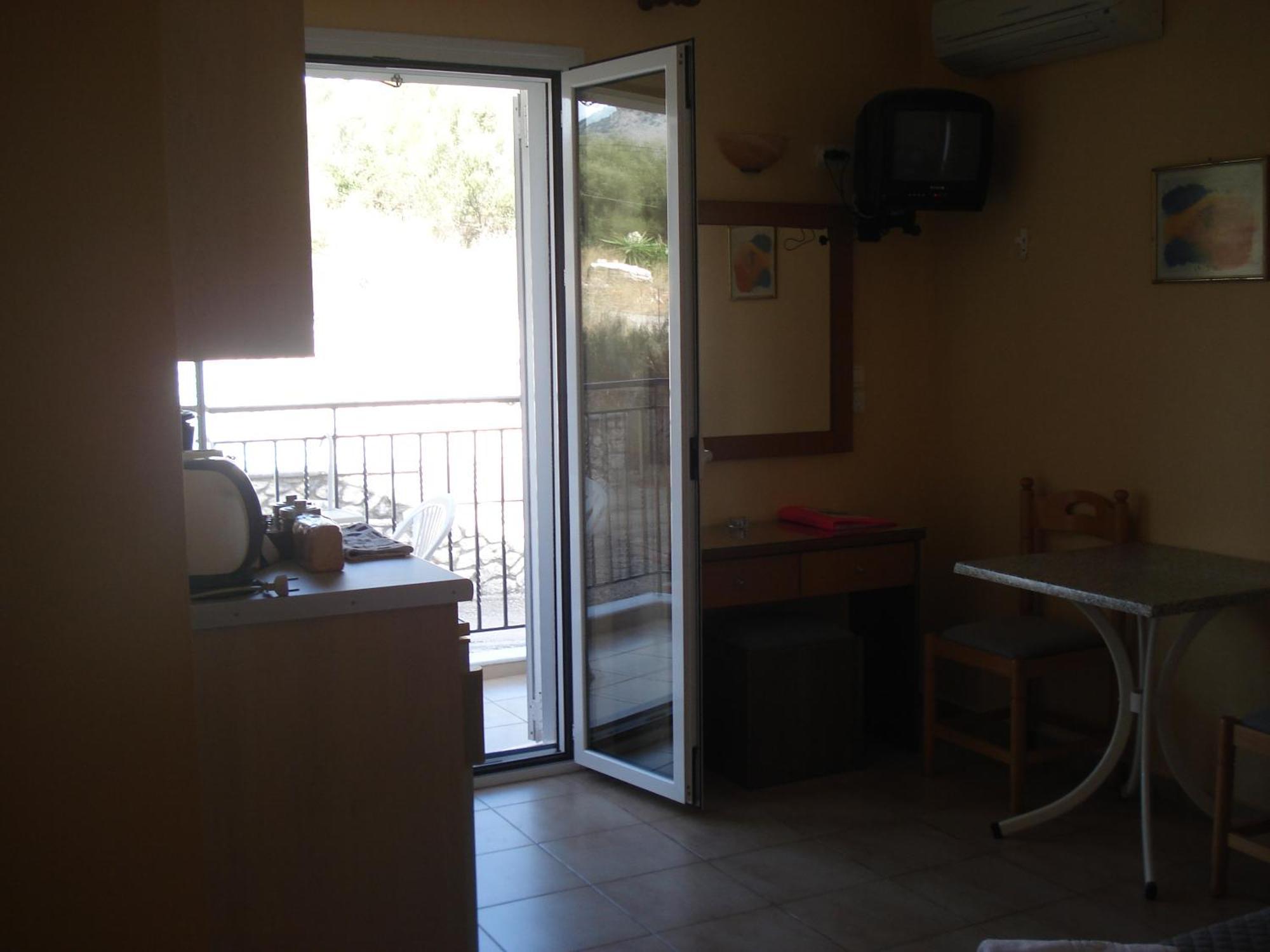 Mema'S Apartment Agia Efimia Bagian luar foto