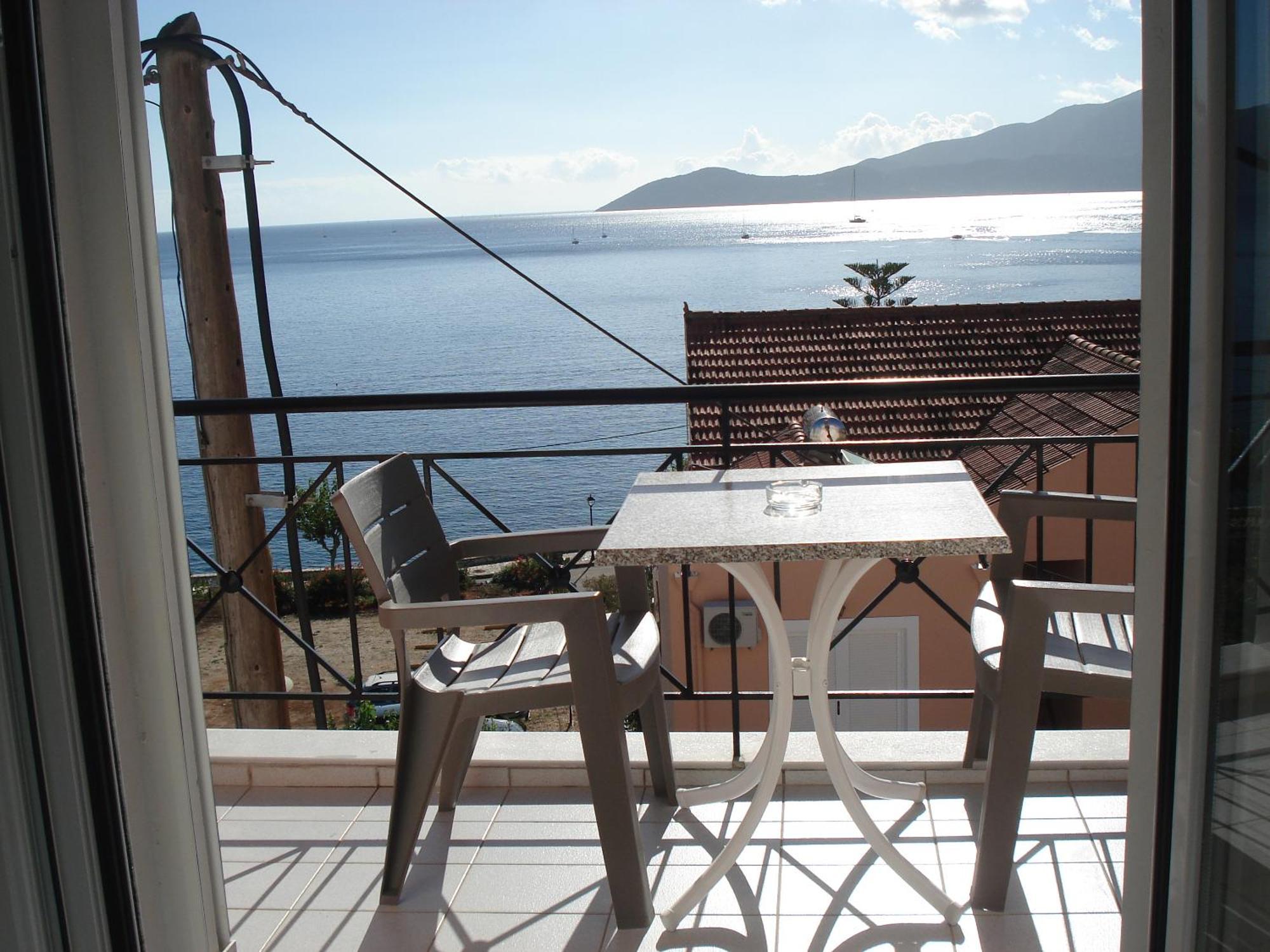 Mema'S Apartment Agia Efimia Ruang foto