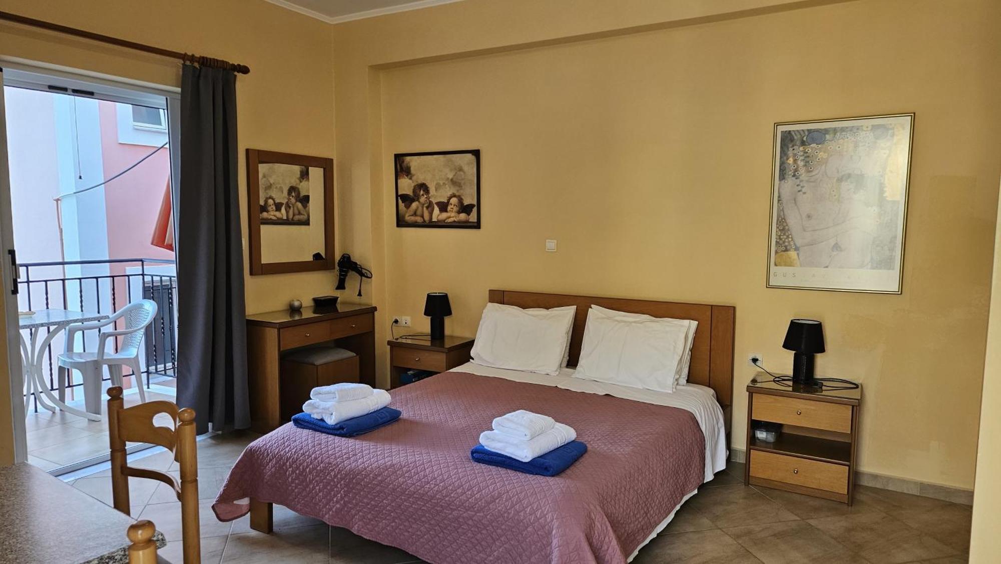 Mema'S Apartment Agia Efimia Ruang foto